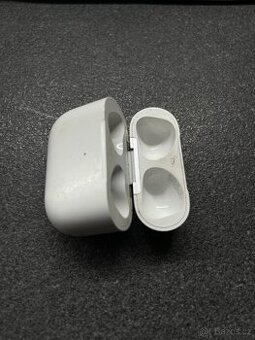 AirPods 3 s MagSafe nabíjecím pouzdrem
