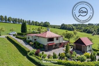 PRODEJ RD S UPRAVENOU ZAHRADOU, Ústí 93