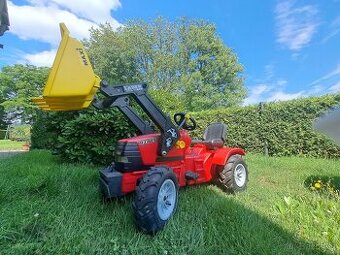 šlapací traktor