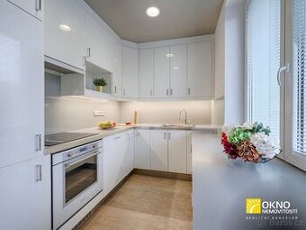Luxusní byt s balkonem k pronájmu