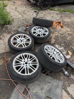 Alu kola Škoda Superb 245/40/18 cena za sadu