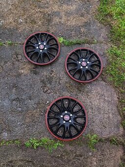 Prodám 3x poklice na plechové disky R14.