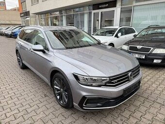 VW Passat GTE Variant 1.4 TSI 160kW DSG - záruka Autodraft