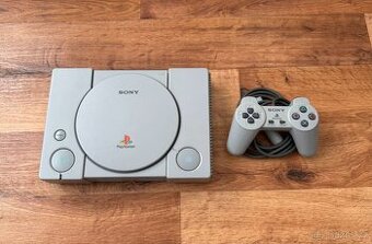 Sony Playstation 1 FAT (SCPH-5552) + ovladač