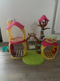 Domeček pro panenky Enchantimels
