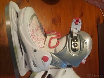 Dívčí brusle vel. 30-33