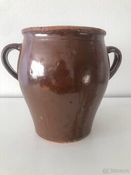 stara kameninova nadoba