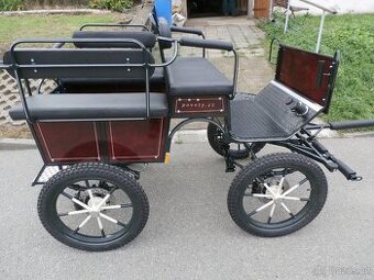 Bryčka kočár vagoneta maraton koňský povoz