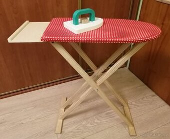 žehlicí prkno pro děti PLAYTIVE