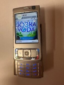 NOKIA N95 plně funkční s originální baterií a nabíječkou