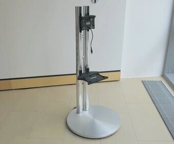 Bang & Olufsen 7-40 stojan na TV