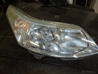 Citroen C4 přední světla