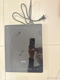 Vařič indukční Gorenje ICR2000SP černý