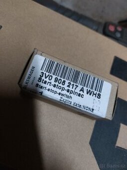 Tlačítko start stop