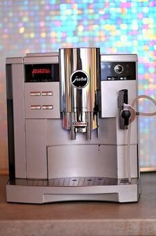 Jura S9 One Touch – stříbrná/chrom | po servisní kontrole |