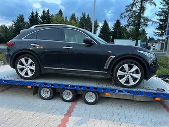 Infiniti FX 37 motor 3.7S díly z vozu