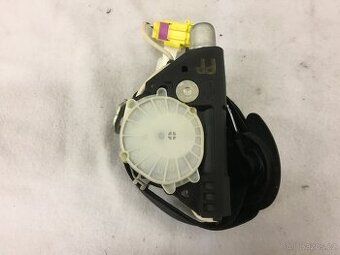 VW PASSAT B6 3C 2005-2010 - PRAVÝ PŘEDNÍ PÁS 3C1 857 706 R