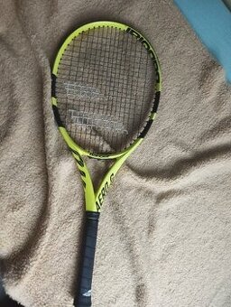 Tenisová raketa