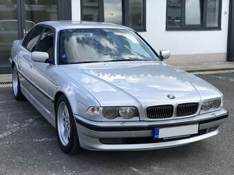 Prodám BMW e38 740i