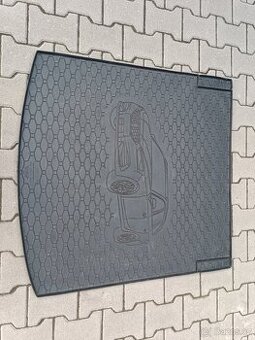 Gumová vana do kufru Seat Leon ST.