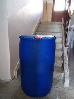 Plastové sudy 220 l