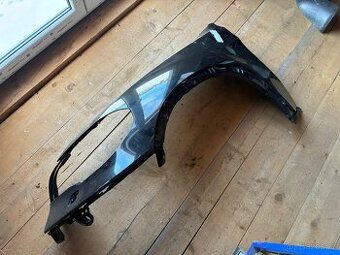 Levý blatník BMW X5 E70 facelift