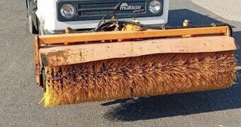 Zametací zařízení na Multicar M26