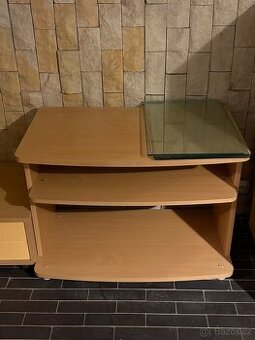 Nábytek za odvoz, tv stolek, židle, pohovka, skříňka