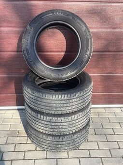 Pneu 215/60 R16