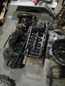 Iveco nastrojená hlava válců - 4893051