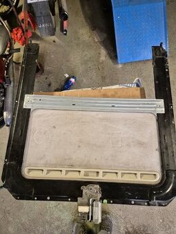 Golf 3 střešní okno