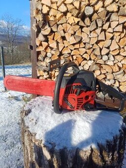 Motorová pila Jonsered