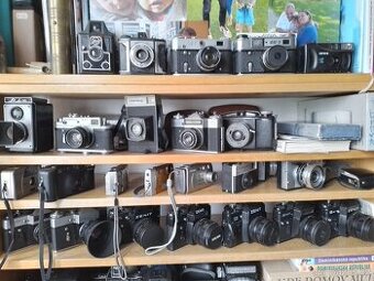 Prodám staré fotoaparáty (viz foto)