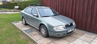 Škoda Octavia 1.6 (sedan)