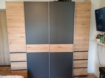 Skříň FABIO 215cm +2 komody zdarma