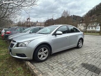 Chevrolet Cruze, 1.6 2011 155 000km STK 2027/9