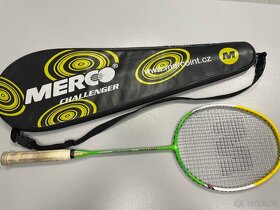 Badmintonová pálka Merco+ shuttle cocks