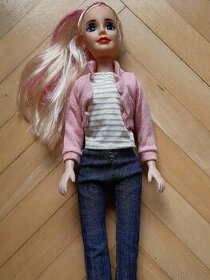 Panenka Barbie 42cm


 - 1