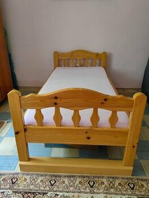 Jednolůžková postel masiv