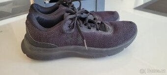 Dámské tenisky Under Armour 39