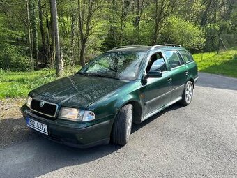 Škoda Octavia Combi na náhradní díly