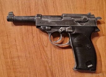Německá pistole Walther P38 - replika Denix