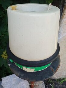 Prodám elektrickou mini odstředivku prádla