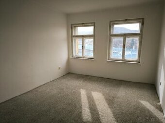 Pronájem bytu 1+1, 40m2, Kamenická, Děčín