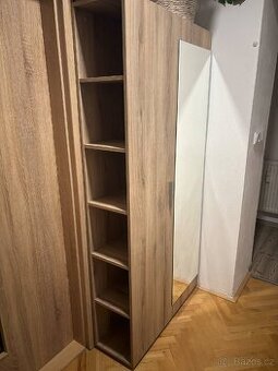 Skříň předsíňová - 1