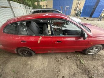 Rio Kia 1.5 benzínové motor 2003