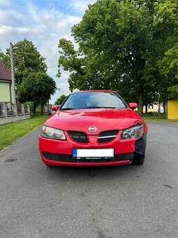 Nissan almera