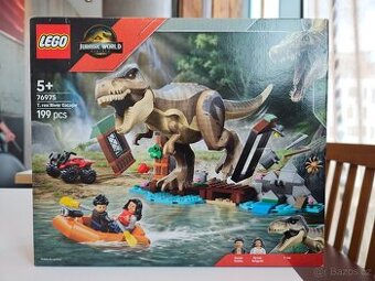 NOVÉ LEGO Jurassic World 76975 T-rex a útěk po řece