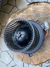 Ventilátor topení Ford Mustang 5.0 V8 2016