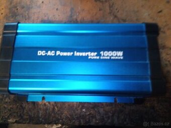 Prodám měnič napětí 12V-220V